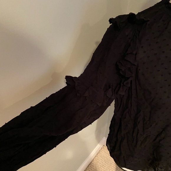 NWT Gap black dot blouse. Size M. - Picture 3 of 9